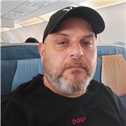 Iam from lebanon and i can teach arabic verry well and iam a good of english but i dont know german too much